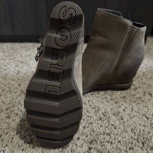 Sorel Wedge Ankle Boot in Taupe Suede